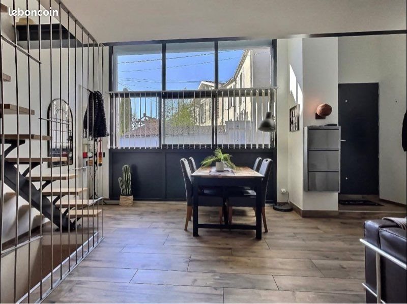 Appartement à louer, 104m², Saintes