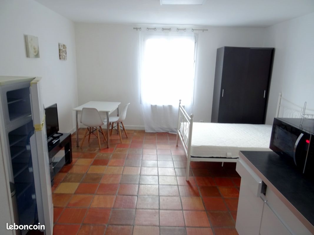 Appartement à louer, 25m², Niort