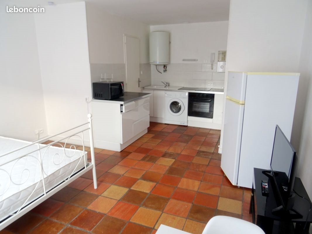 Appartement à louer, 25m², Niort