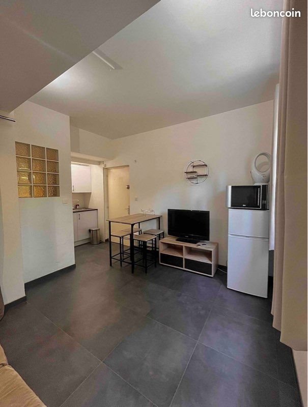 Appartement à louer, 21m², Antibes