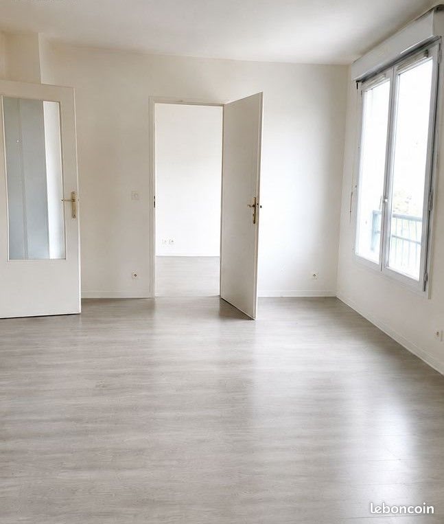 Appartement à louer, 40m², Suresnes