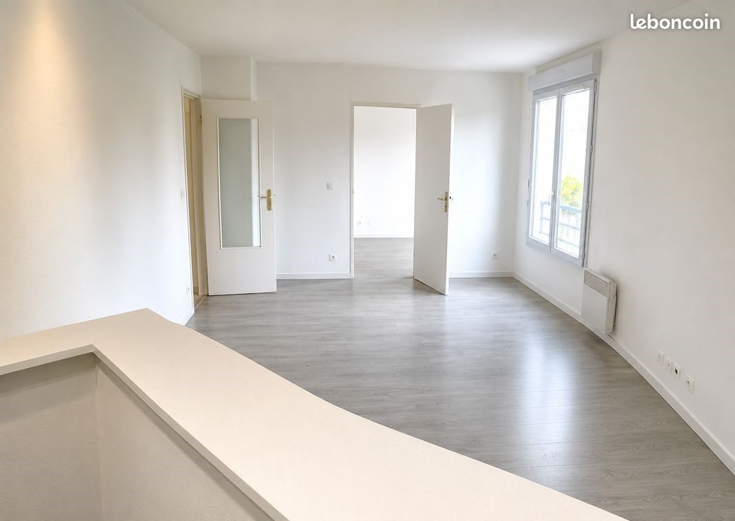 Appartement à louer, 40m², Suresnes