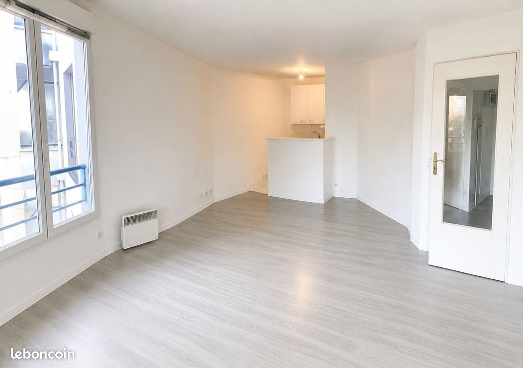 Appartement à louer, 40m², Suresnes