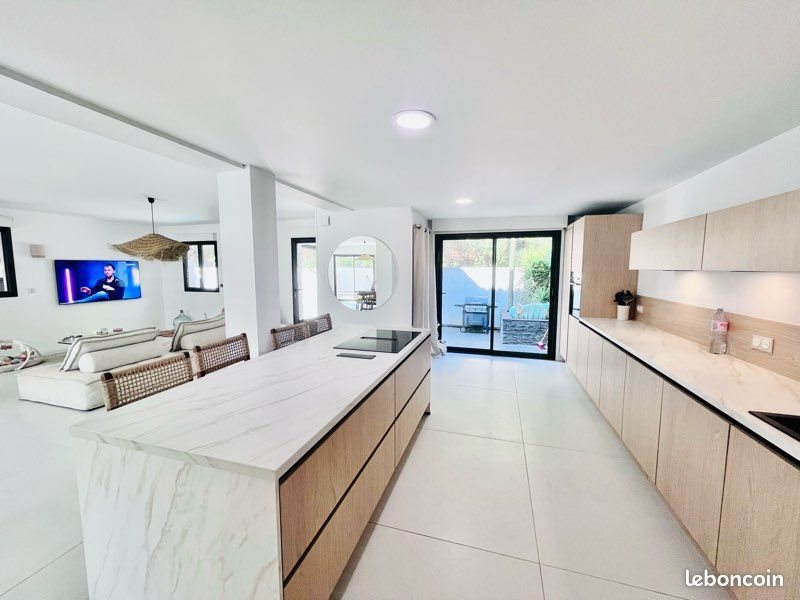 Maison à vendre, 140m², Solliès-Pont
