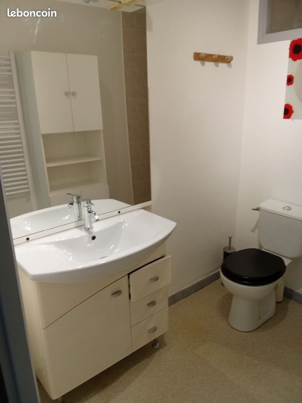 Appartement à louer, 40m², Poligny