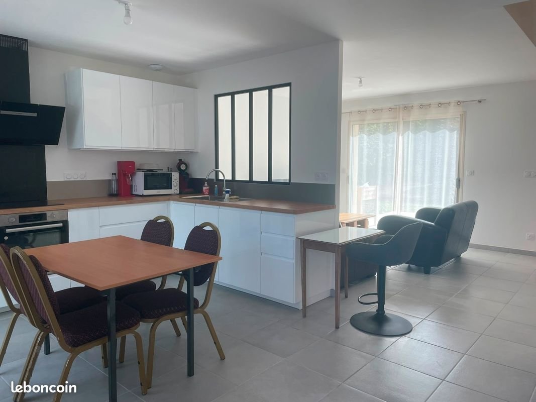 Maison à louer, 69m², Pont-l'Evêque
