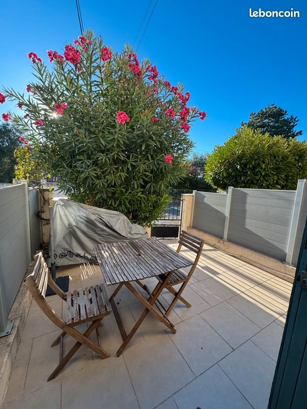 Appartement à louer, 27m², Venelles