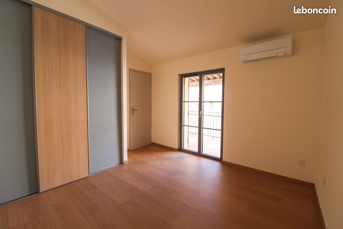 Appartement à louer, 70m², Montaren-et-Saint-Médiers