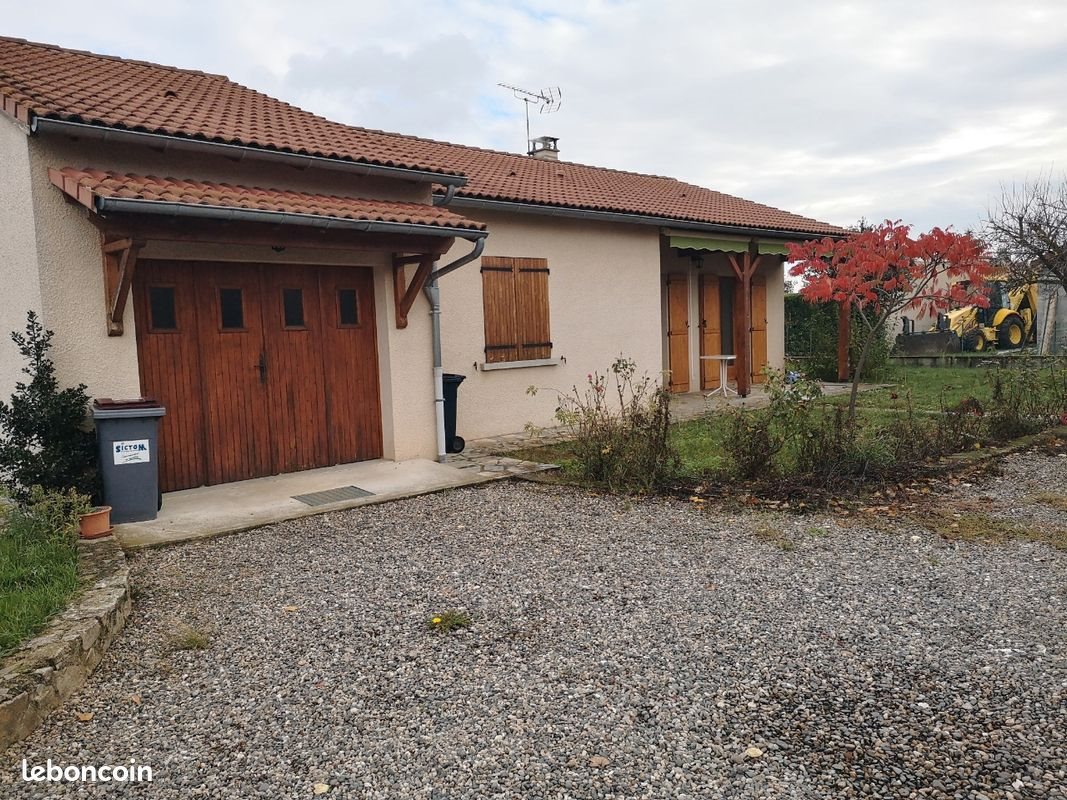 Maison à louer, 90m², Cohade