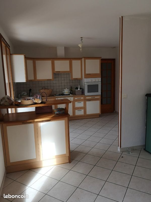 Maison à louer, 90m², Cohade