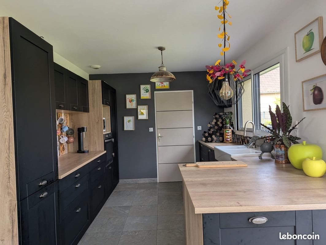 Maison à louer, 116m², Aigné