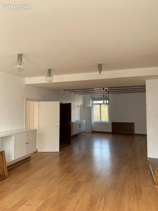 Appartement à louer, 140m², Solre-le-Château