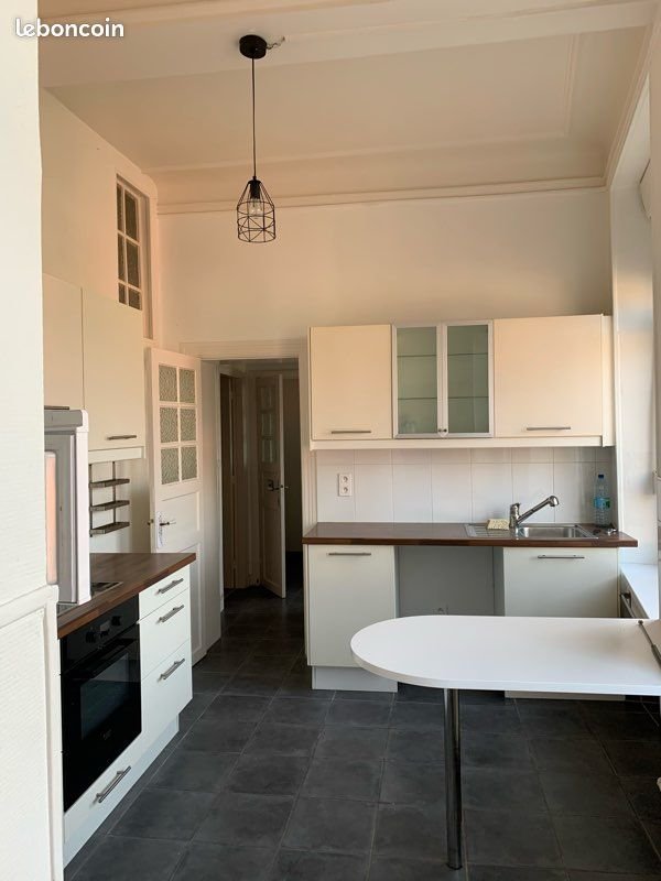 Appartement à louer, 140m², Solre-le-Château