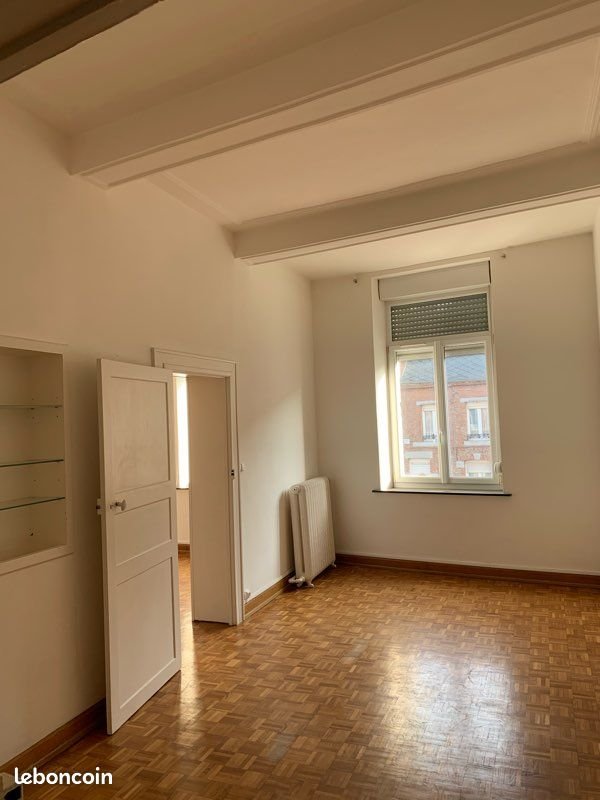 Appartement à louer, 140m², Solre-le-Château