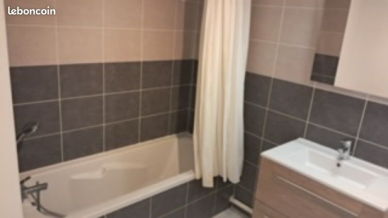 Appartement à louer, 47m², Montluel