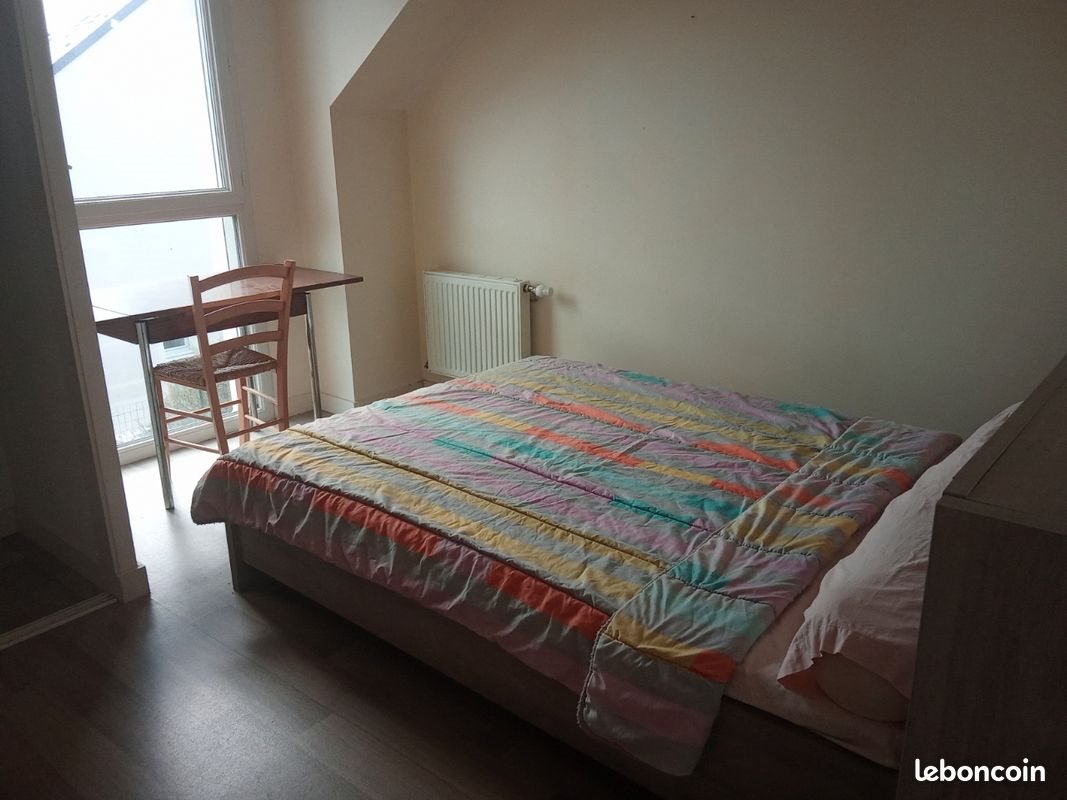 Maison à louer, 553m², Saint-Etienne-de-Montluc