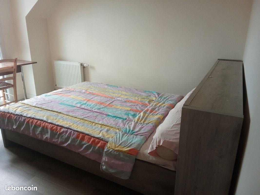 Maison à louer, 553m², Saint-Etienne-de-Montluc