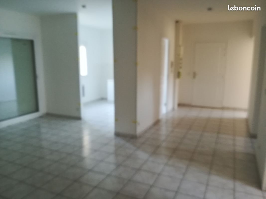 Appartement à louer, 77m², Igoville