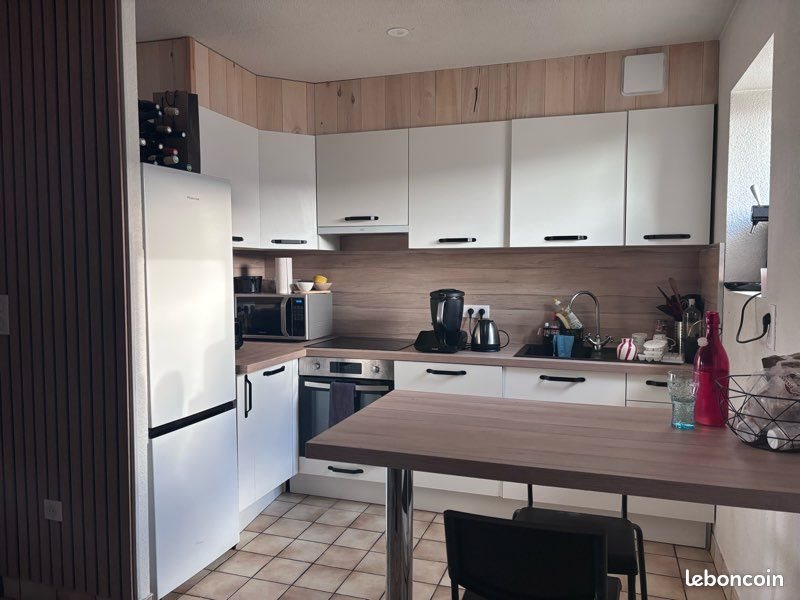Appartement à louer, 75m², Laissac
