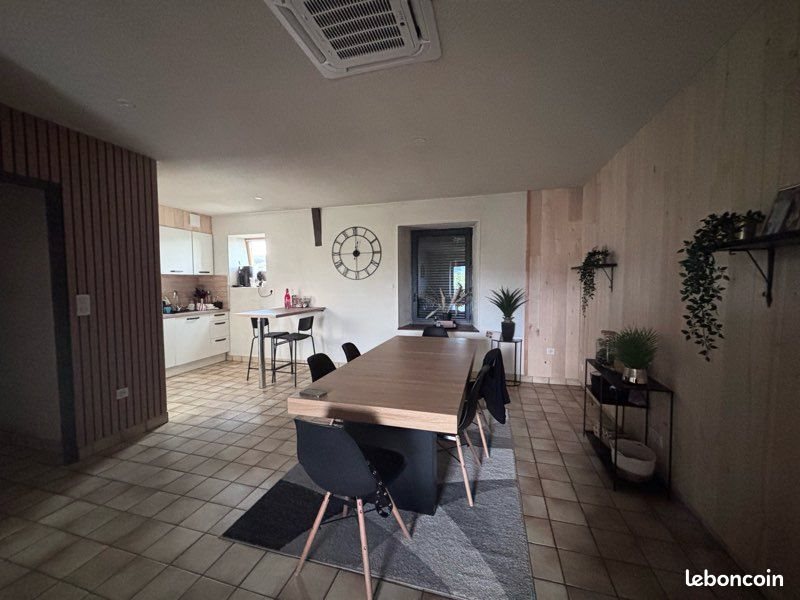 Appartement à louer, 75m², Laissac