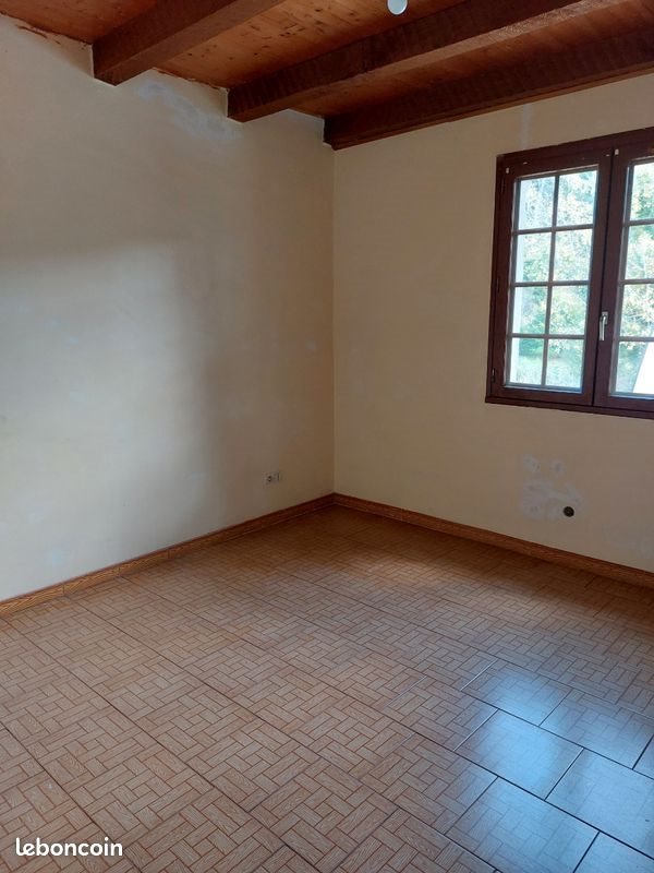 Maison à louer, 90m², Lembras