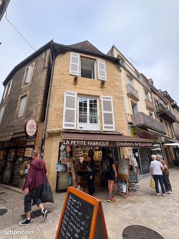 Appartement à louer, 88m², Sarlat-la-Canéda