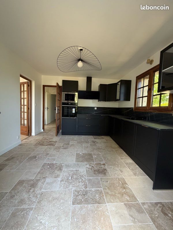 Maison à louer, 240m², Chambray-lès-Tours