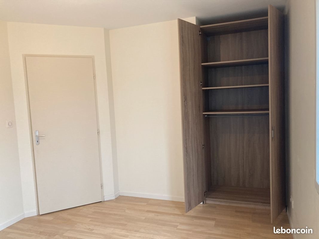 Maison à louer, 104m², Serre-les-Sapins