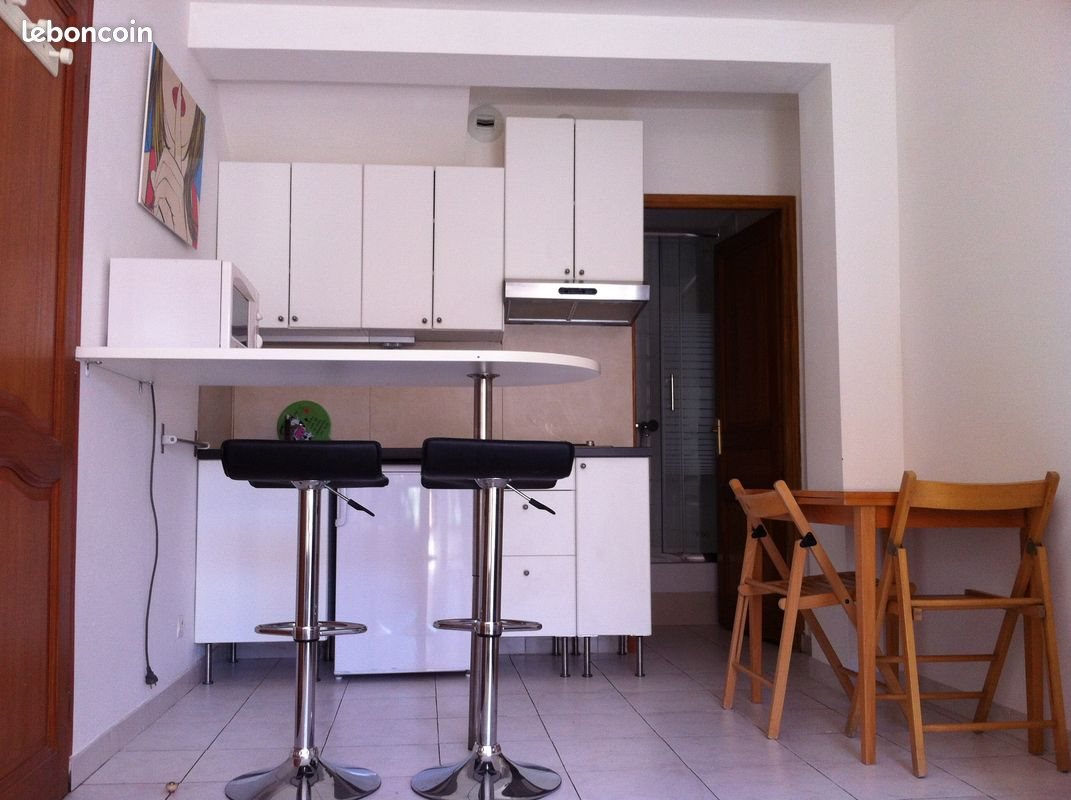 Appartement à louer, 25m², Meyrargues
