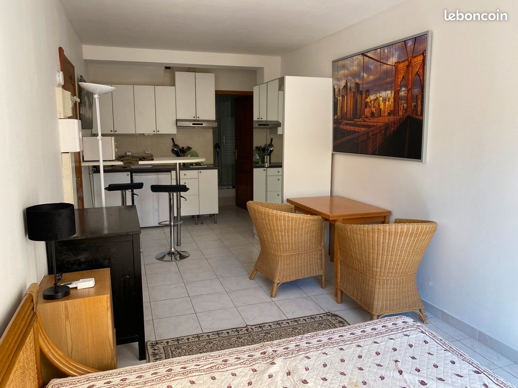 Appartement à louer, 25m², Meyrargues