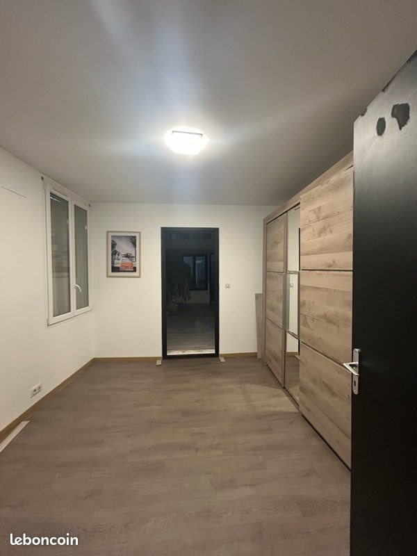 Maison à louer, 140m², Ay