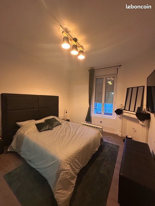 Maison à louer, 140m², Ay