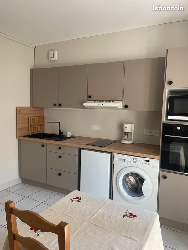 Appartement à louer, 30m², Millau