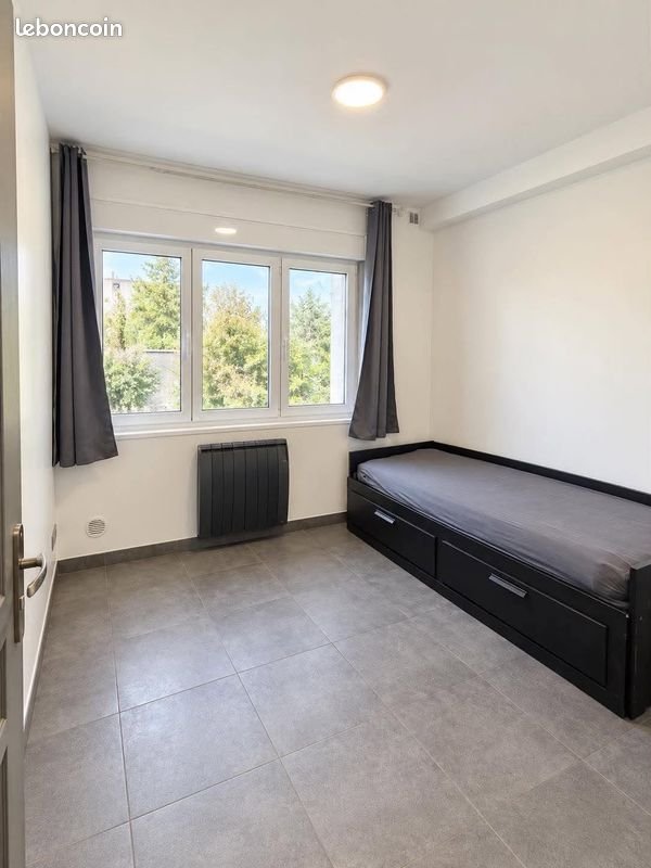 Appartement à louer, 28m², Loos