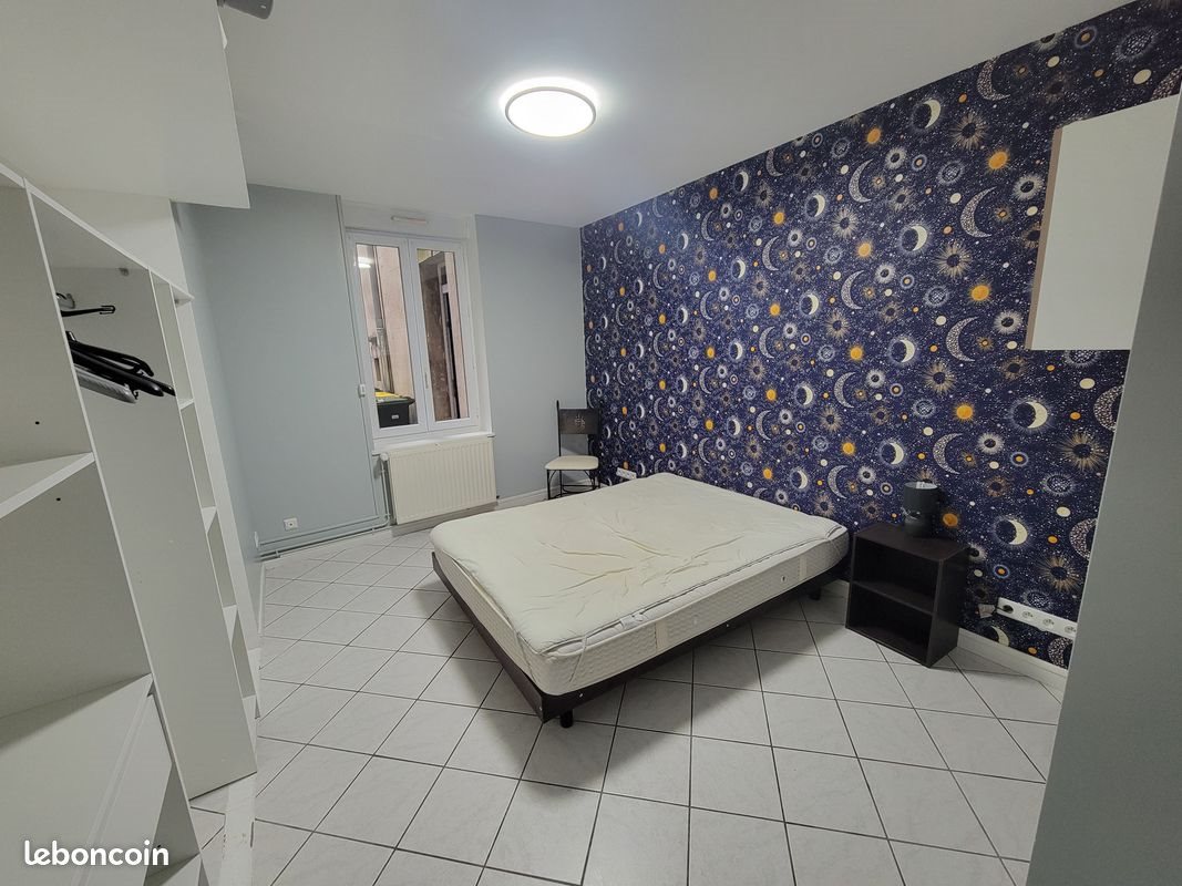 Appartement à louer, 54m², Sedan