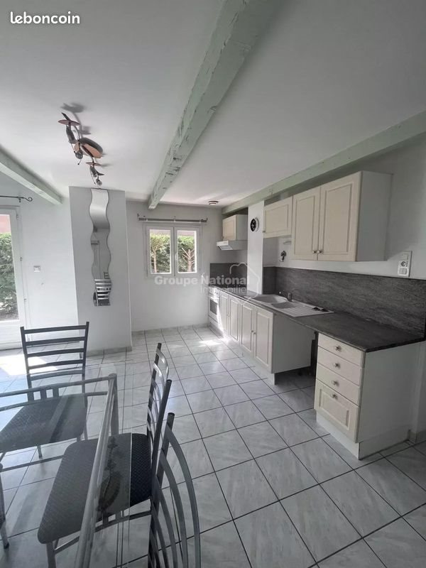 Maison à louer, 70m², Pélissanne