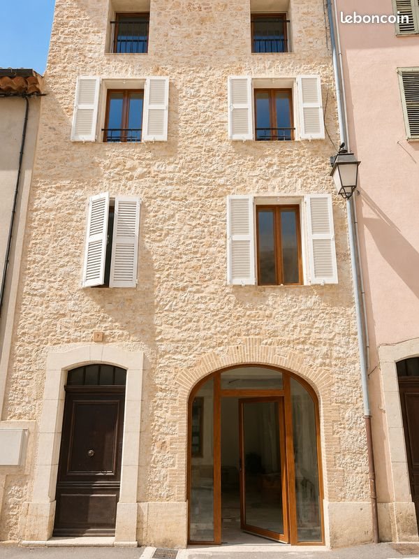 Appartement à louer, 45m², Saint-Cézaire-sur-Siagne