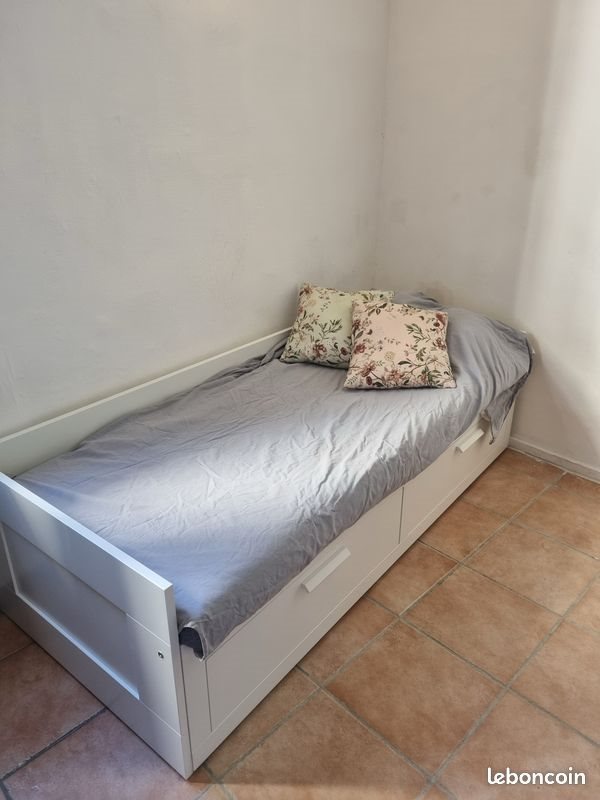 Appartement à louer, 25m², Arles