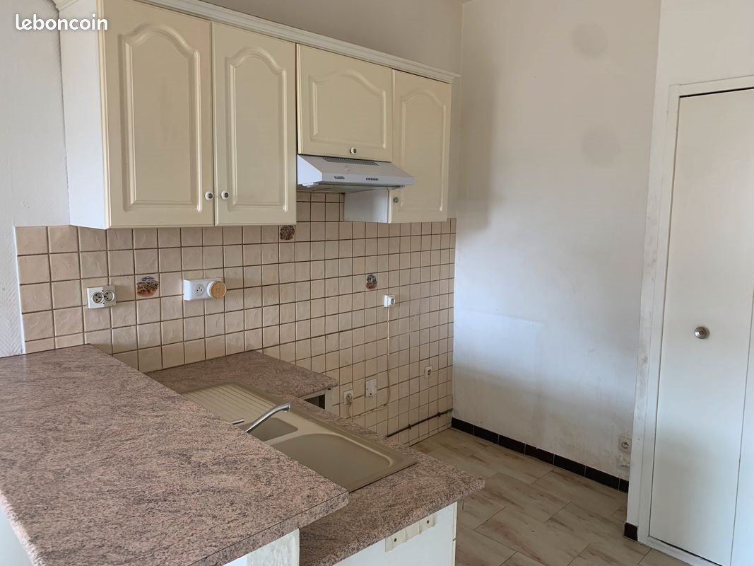 Appartement à louer, 53m², Saint-Maximin-la-Sainte-Baume