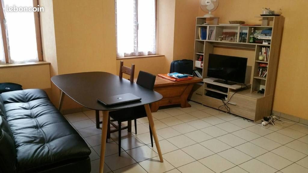 Appartement à louer, 36m², Saint-Chély-d'Apcher