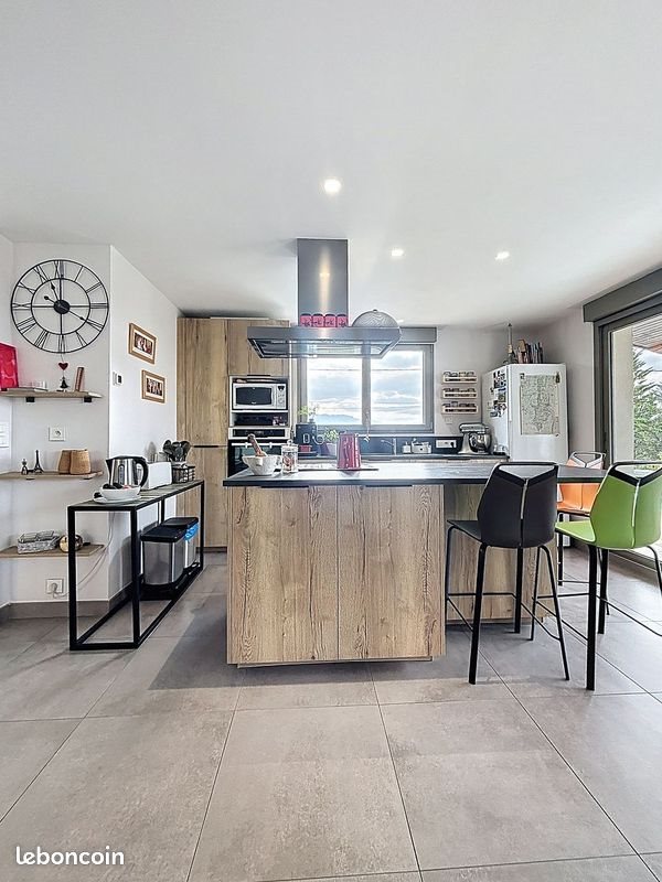 Maison à louer, 123m², Culoz
