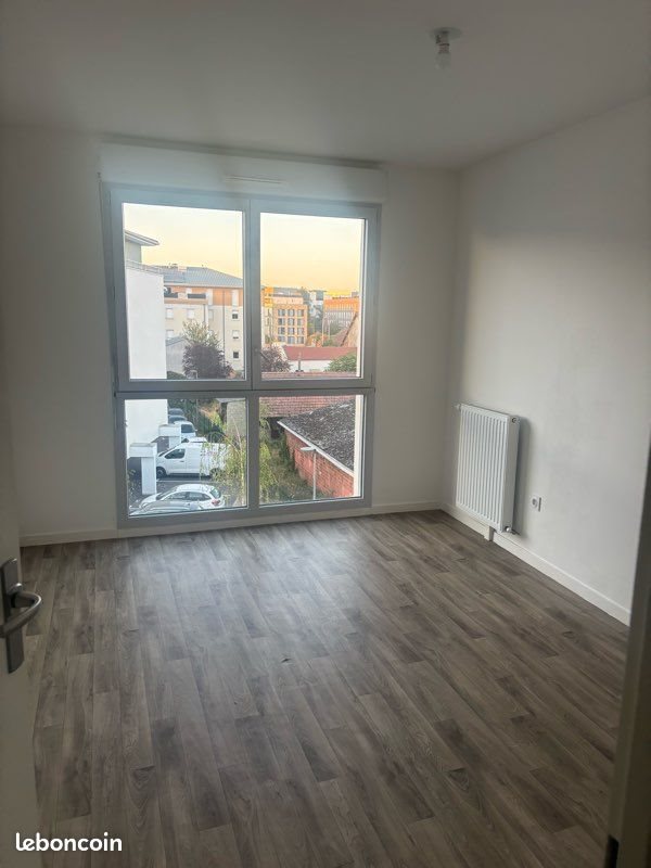 Appartement à louer, 55m², Mantes-la-Ville