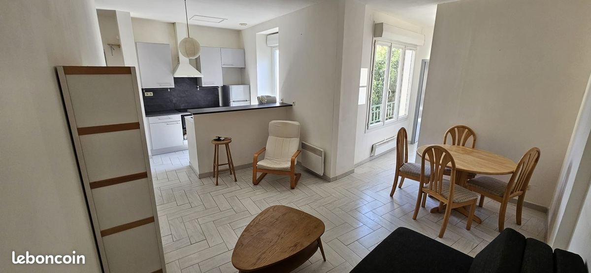 Appartement à louer, 40m², Nîmes