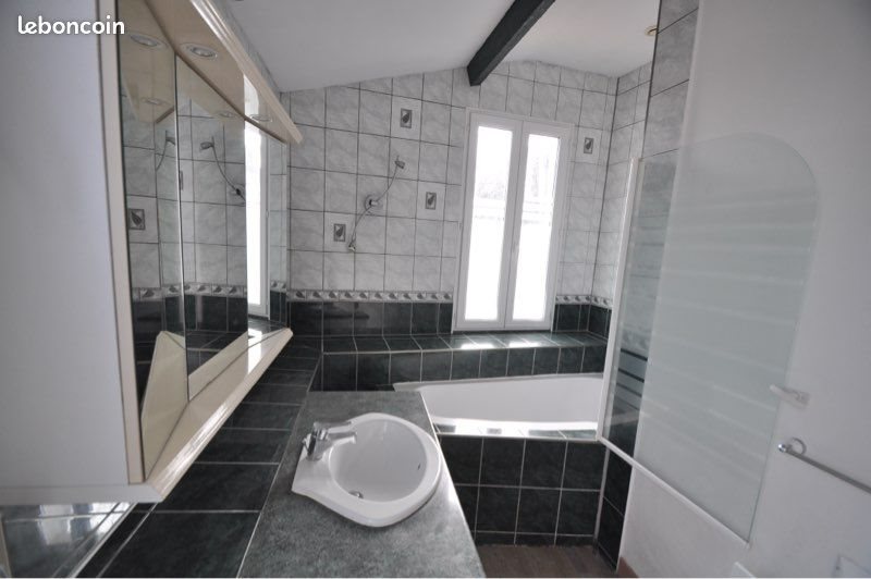 Appartement à louer, 68m², Rouans