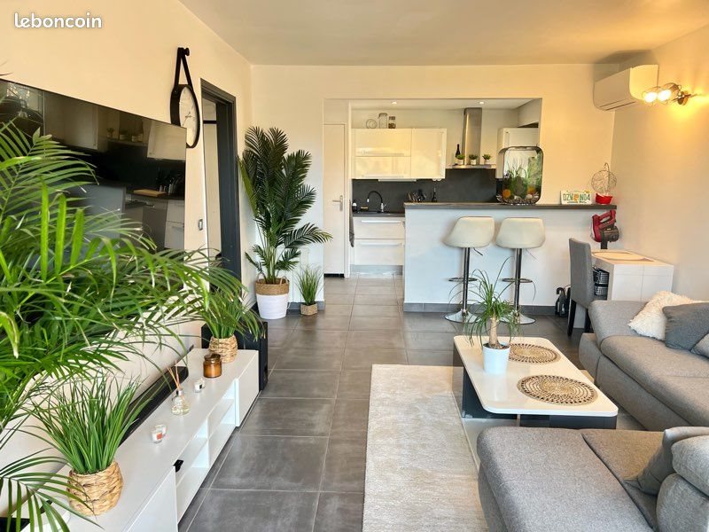Appartement à louer, 46m², Antibes