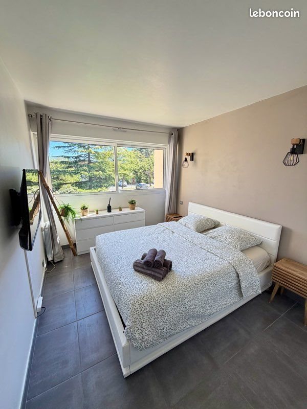 Appartement à louer, 46m², Antibes