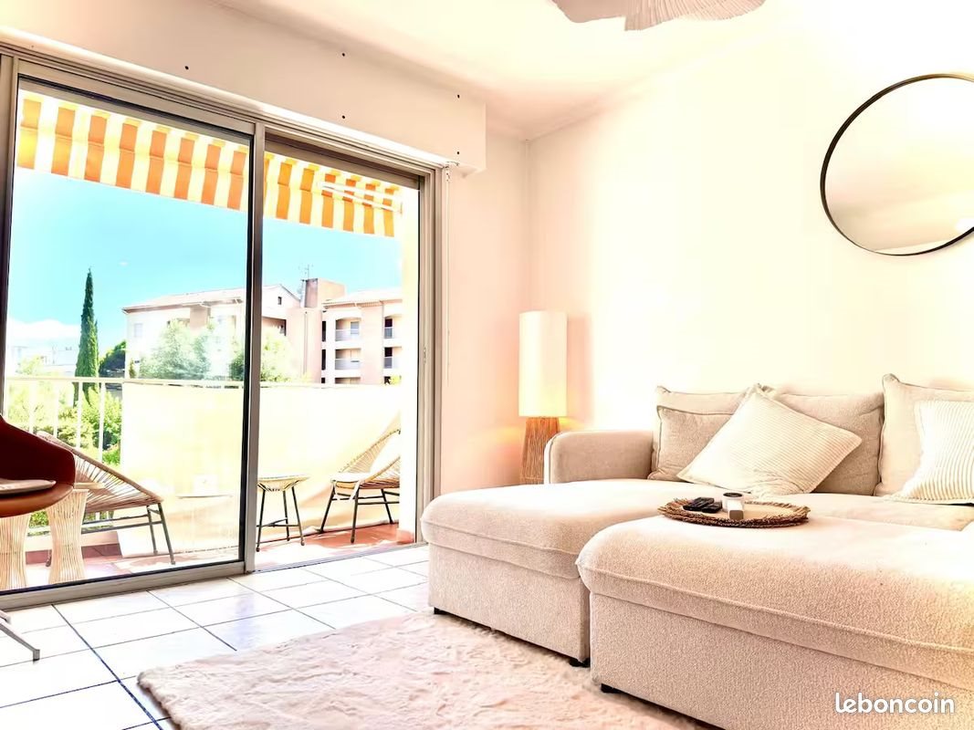 Appartement à vendre, 65m², Fréjus
