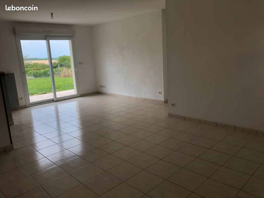 Maison à louer, 85m², Mazangé