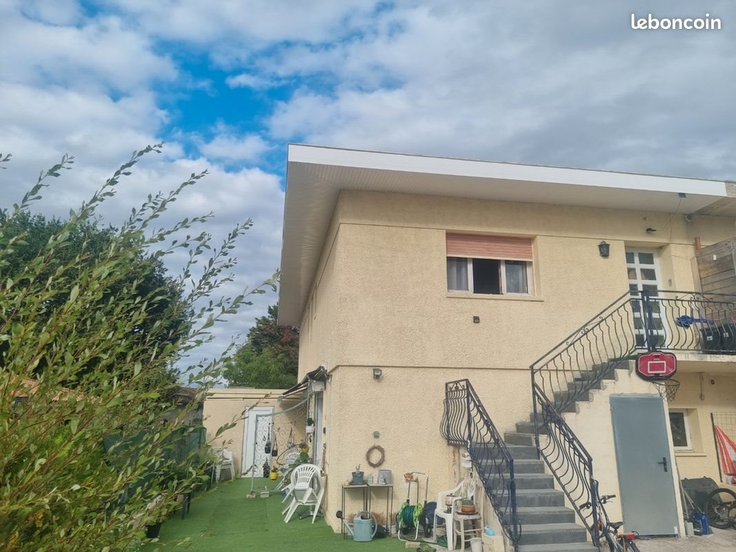 Maison à louer, 120m², Montussan