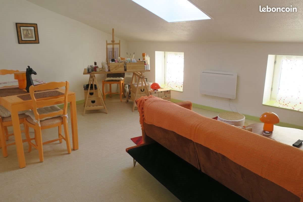 Appartement à louer, 46m², Bourg-Argental